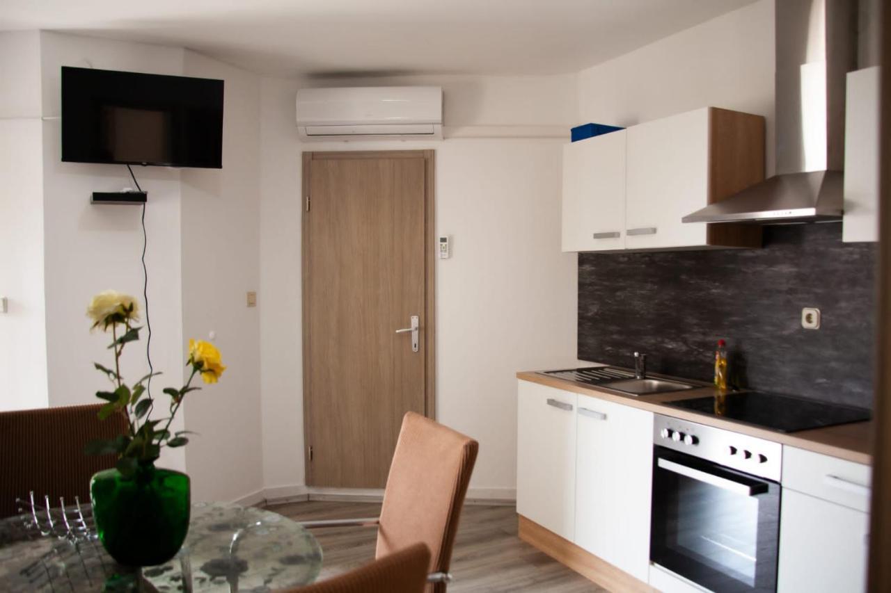 Amber In The Centar Apartment Kaštela Екстериор снимка