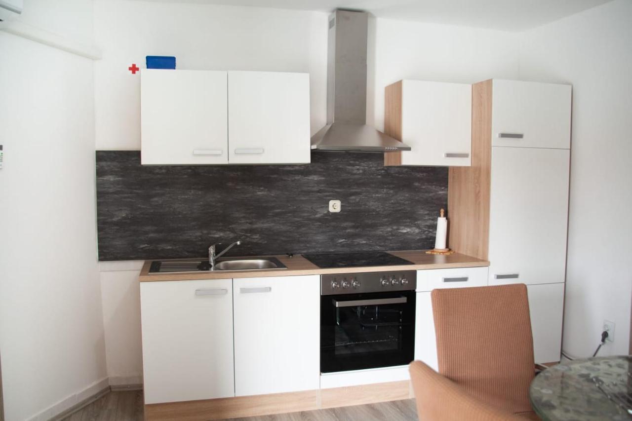 Amber In The Centar Apartment Kaštela Екстериор снимка